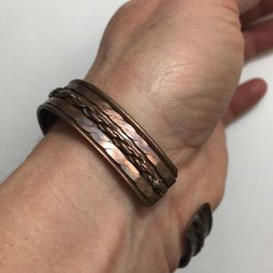 💋Copper Cuff bracelet twist detail 7” length